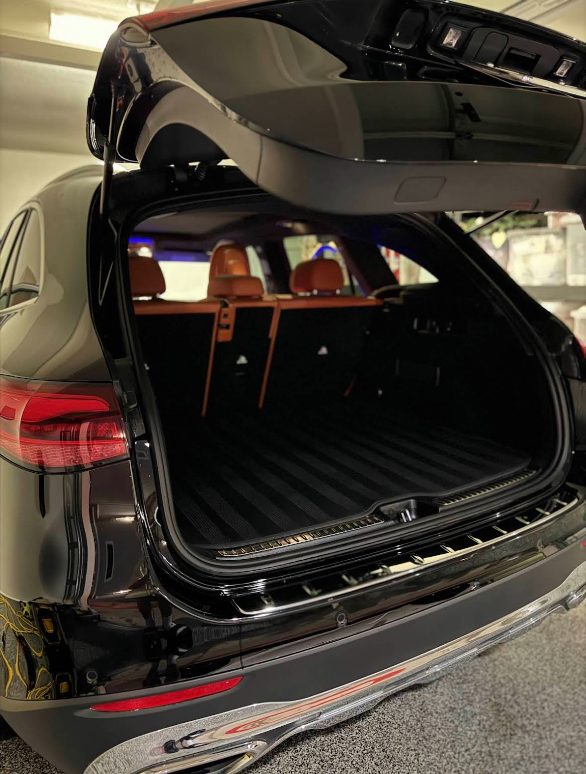 Interior detail before after Mercedes